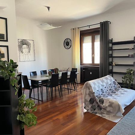 Rebecca'S Milano Collection: Repubblica Apartment Bagian luar foto
