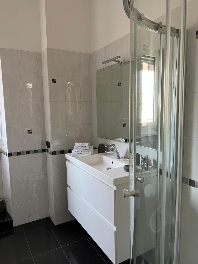 Rebecca'S Milano Collection: Repubblica Apartment Bagian luar foto