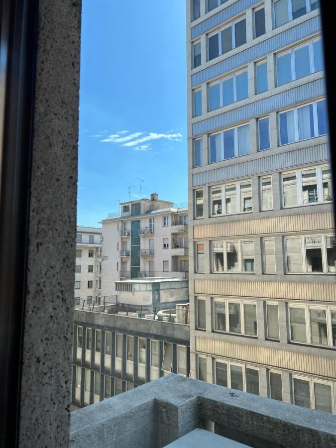 Rebecca'S Milano Collection: Repubblica Apartment Bagian luar foto