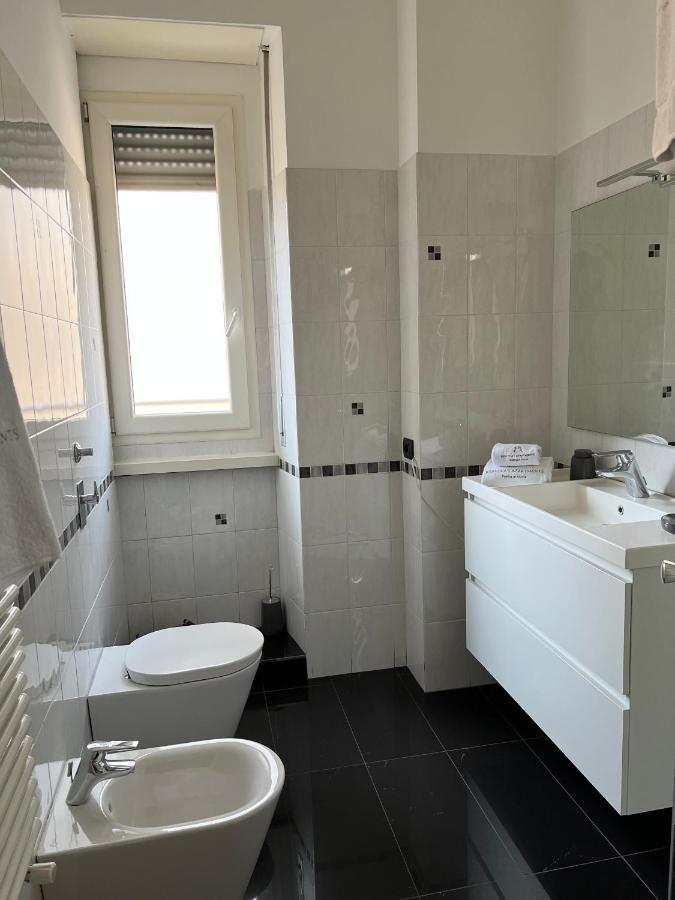 Rebecca'S Milano Collection: Repubblica Apartment Bagian luar foto